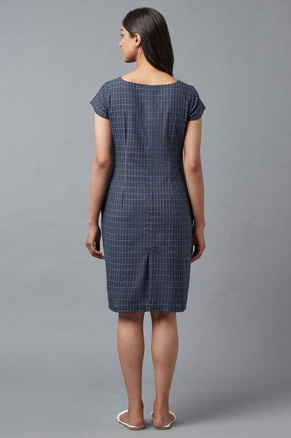 Blue Checks Cotton Dress In Round Neck With Thread Embroidery