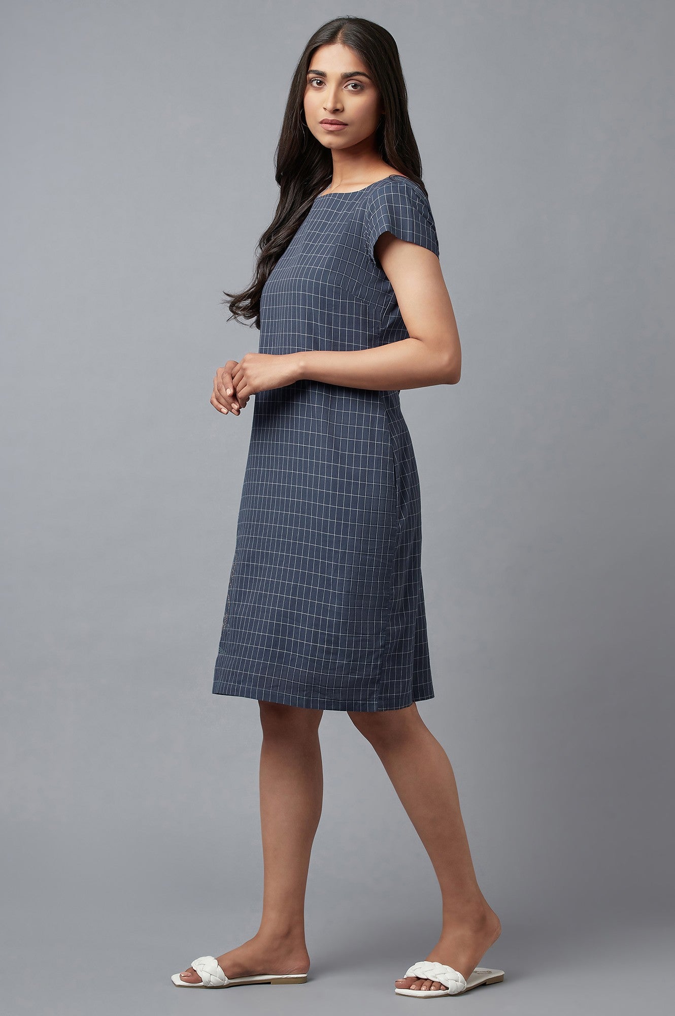 Blue Checks Cotton Dress In Round Neck With Thread Embroidery