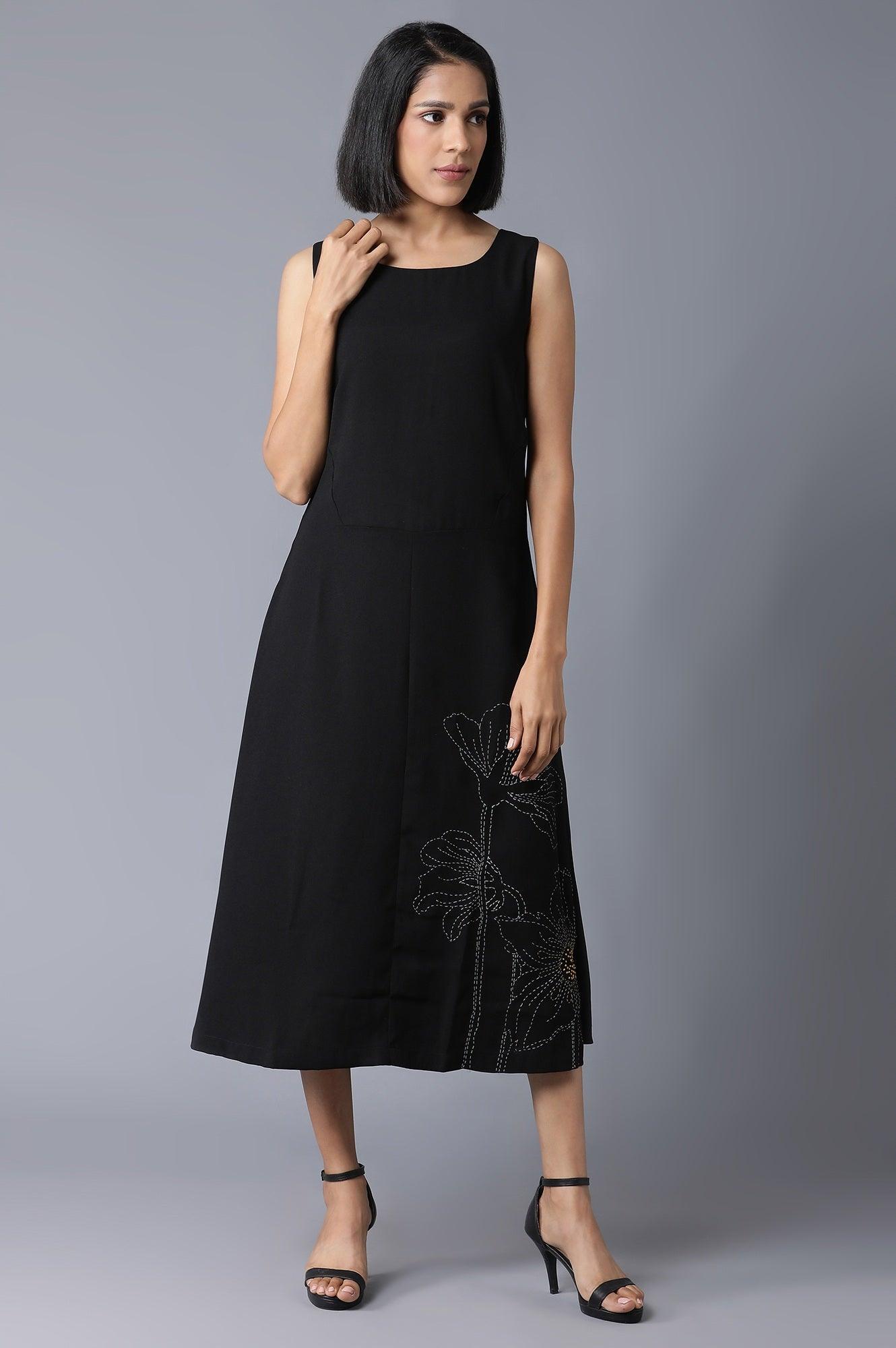 Black Sleeveless Embroidered Dress In Round Neck - wforwoman
