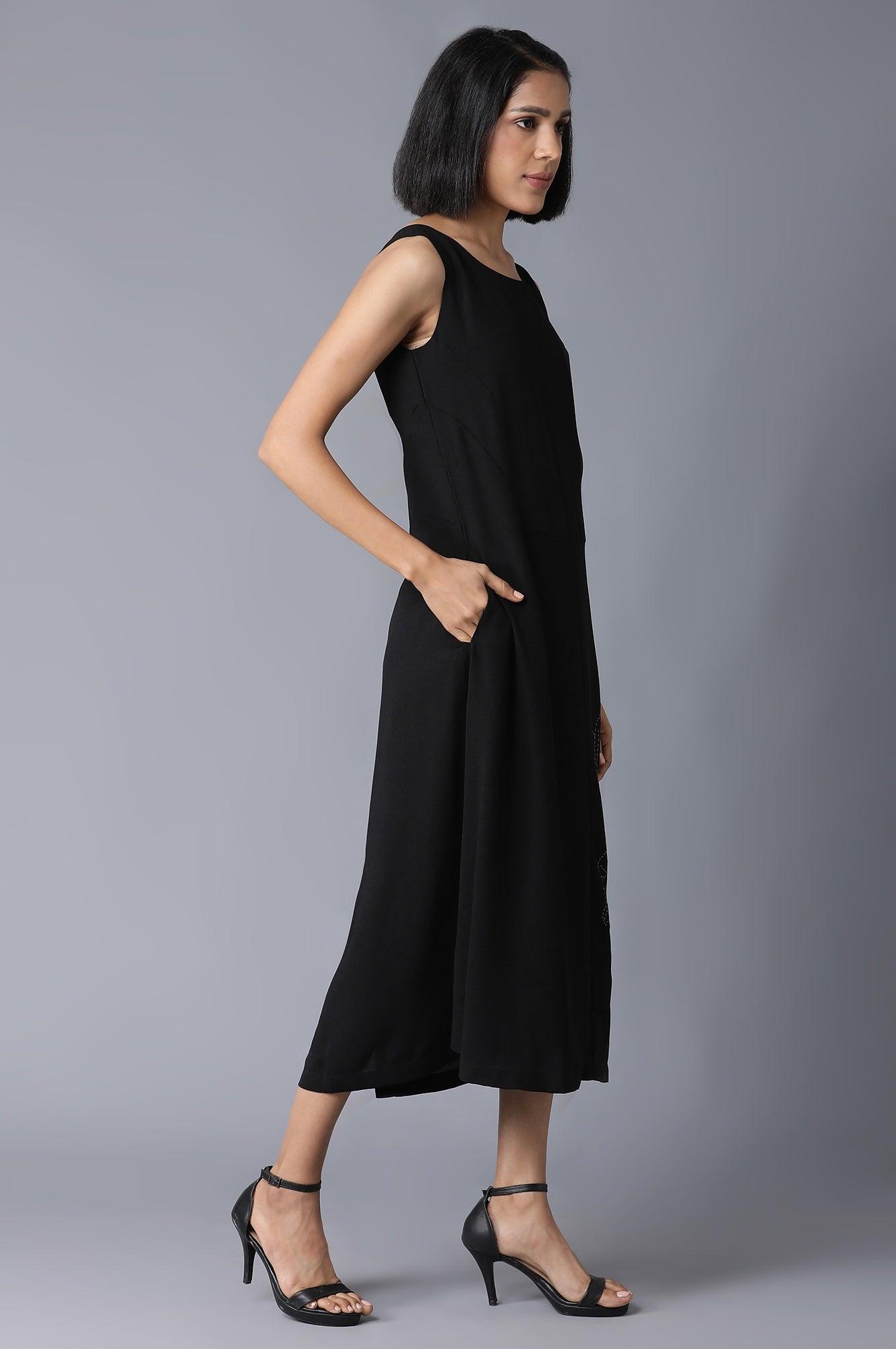 Black Sleeveless Embroidered Dress In Round Neck - wforwoman