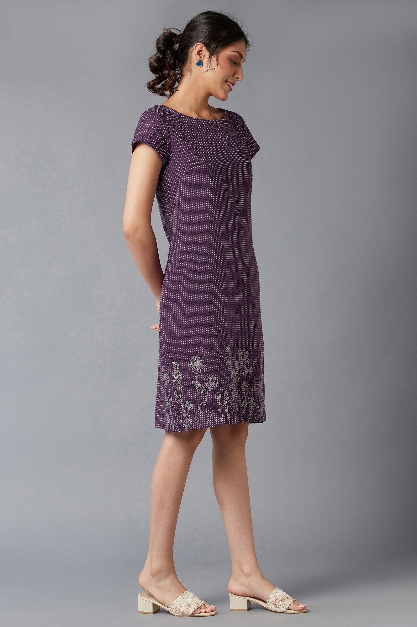 Purple Dobby Cotton Dress In Round Neck