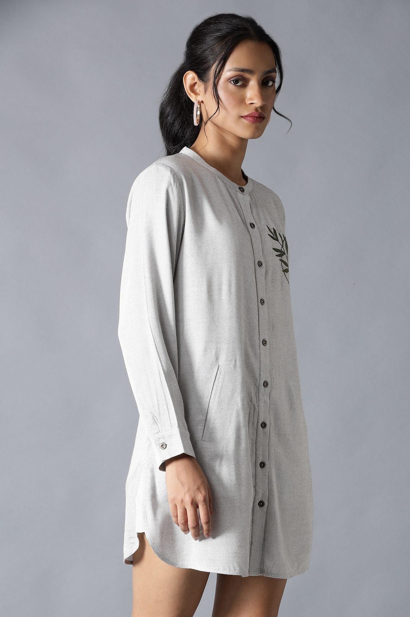 Buy Light Grey Yarn-Dyed Tunic With Thread Embroidery In Mandarin