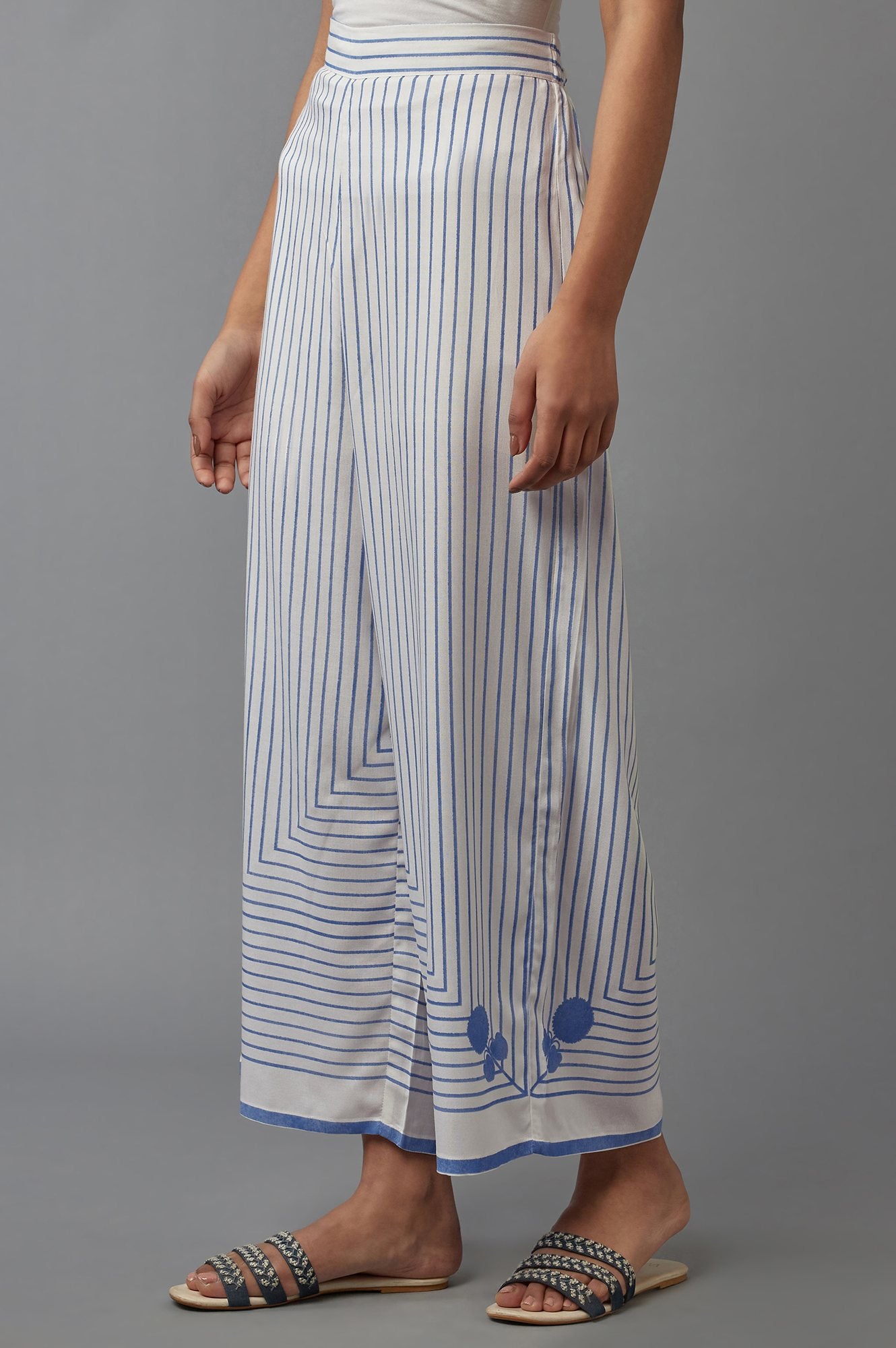 Ecru and Blue Geometric Printed Parallel Pants