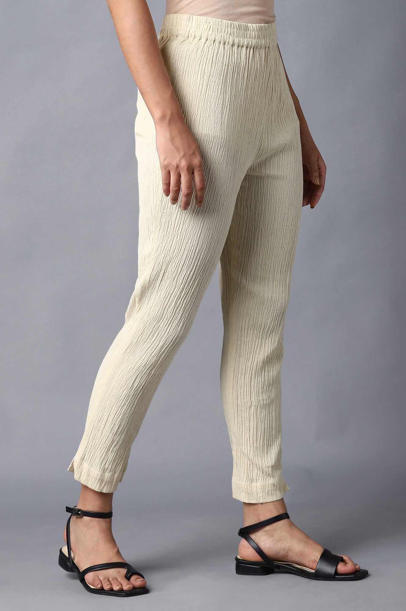 Cream Slim Pants With Full Elastication