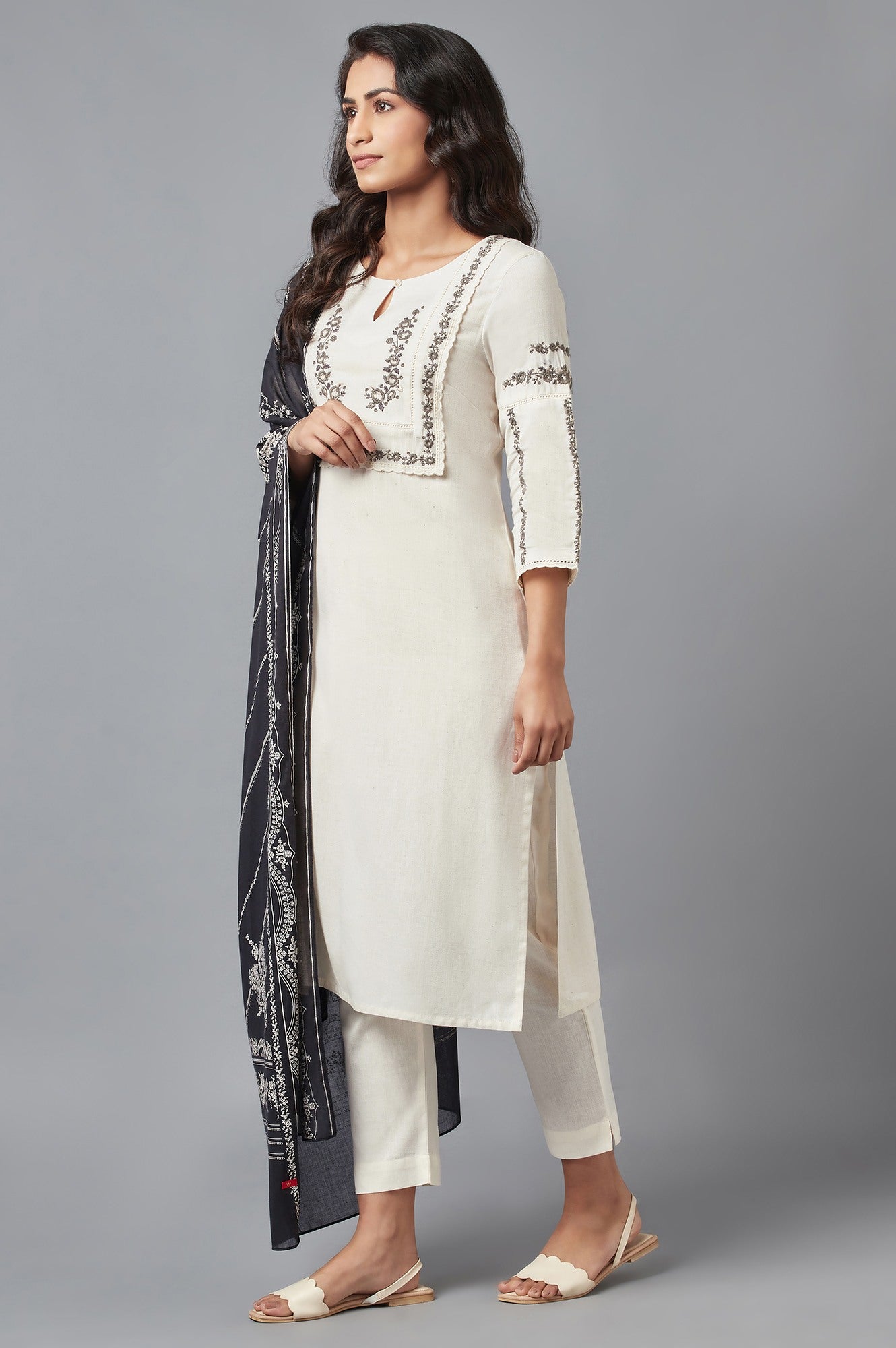 Natural Beige Embroidered kurta with Slim Pants and Dupatta