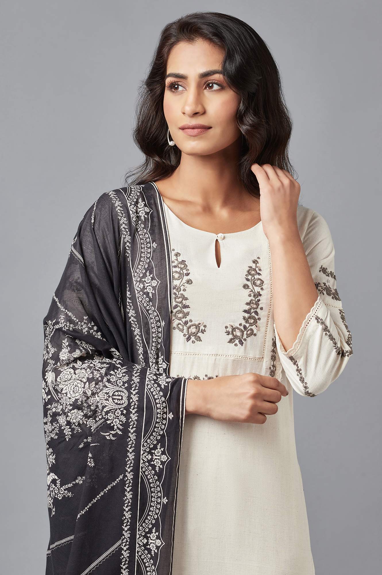 Natural Beige Embroidered kurta with Slim Pants and Dupatta