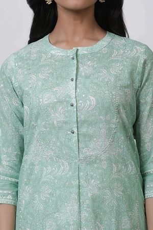 Light Green Floral Printed Kurta And Tiered Skirt