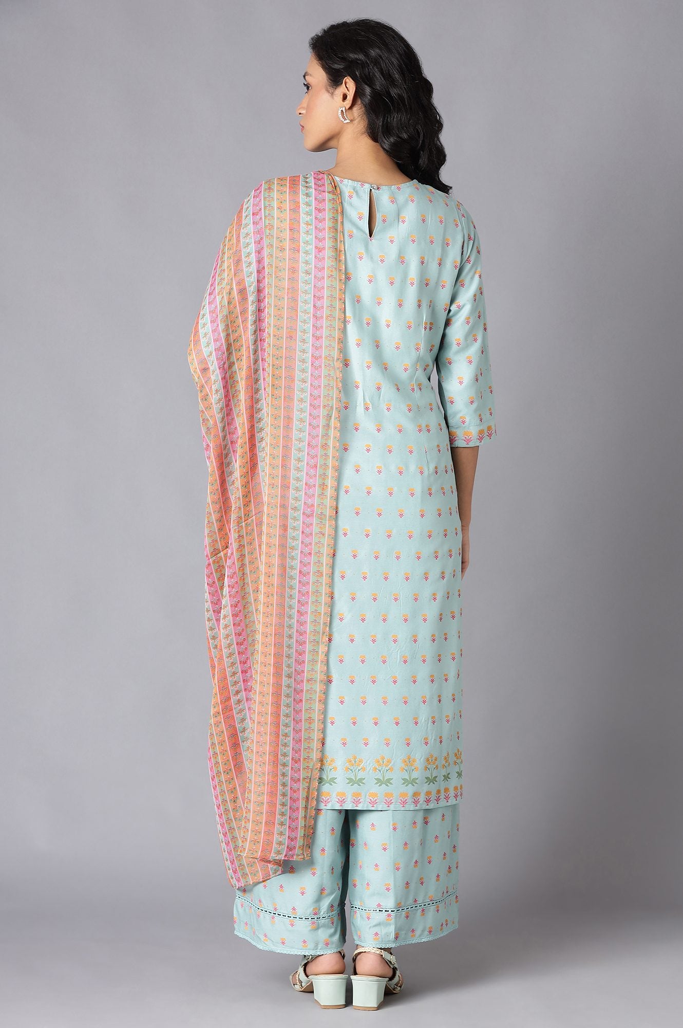 Aqua Blue Embroidered kurta In Round Neck With Parallel Pants And Chiffon Dupatta