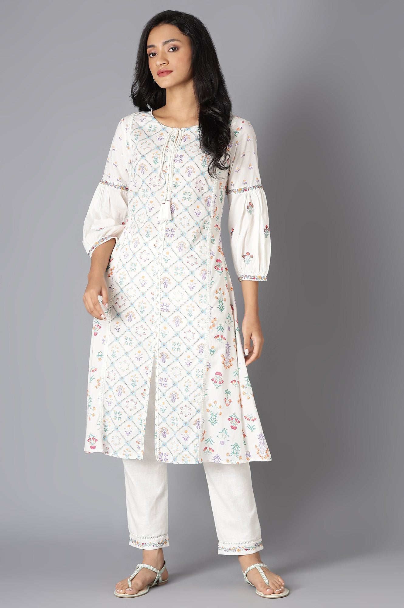 White Floral Print kurta And Slim Pants Set