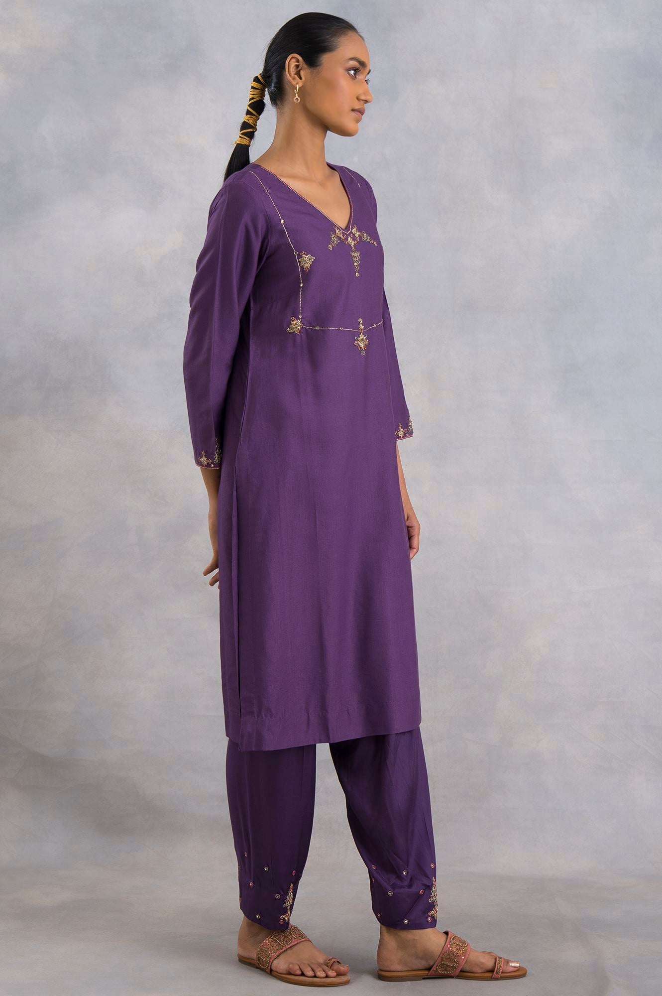 Purple Zardozi Embroidered kurta