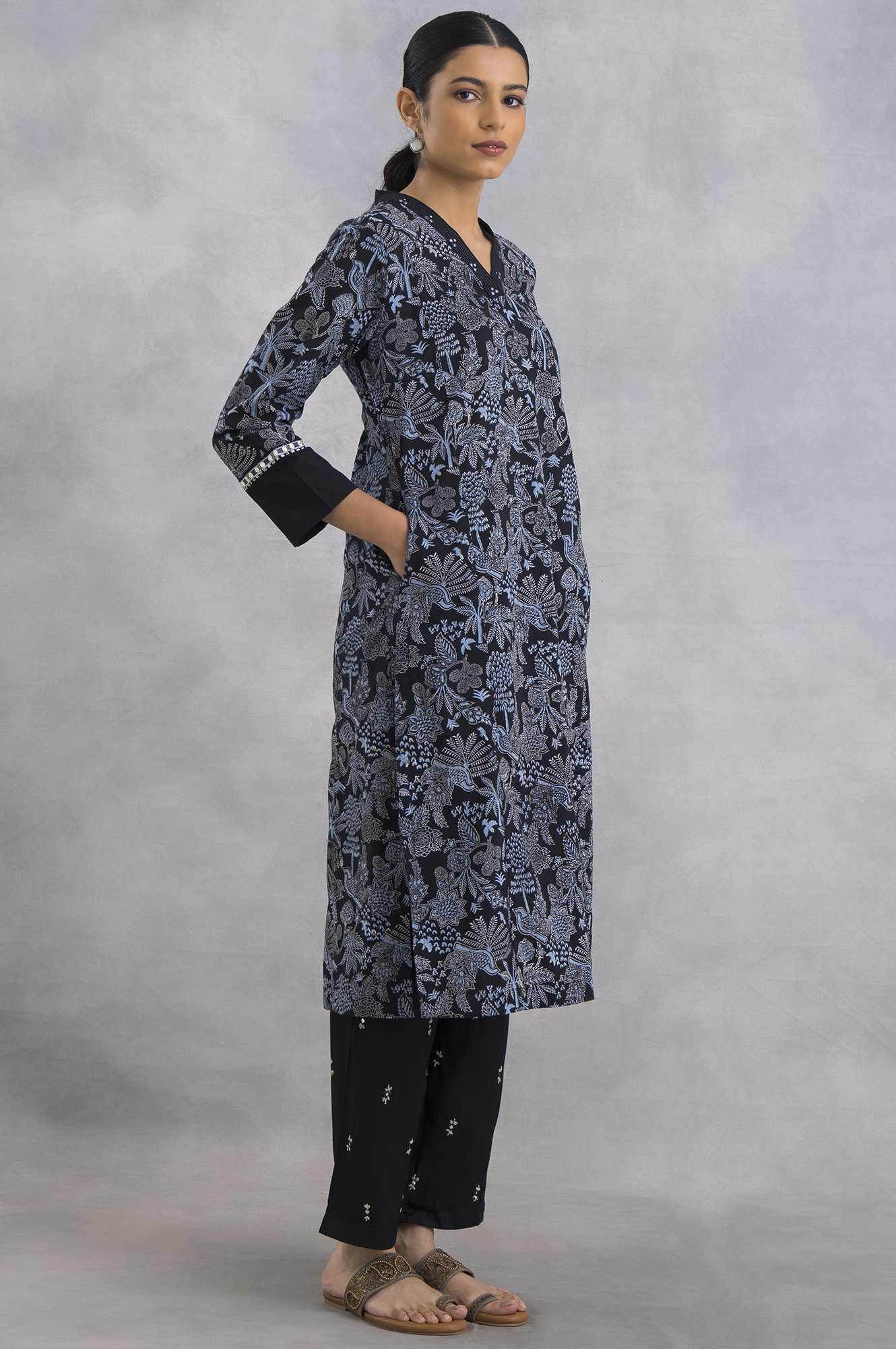 Black Hand Block Printed V-Neck kurta