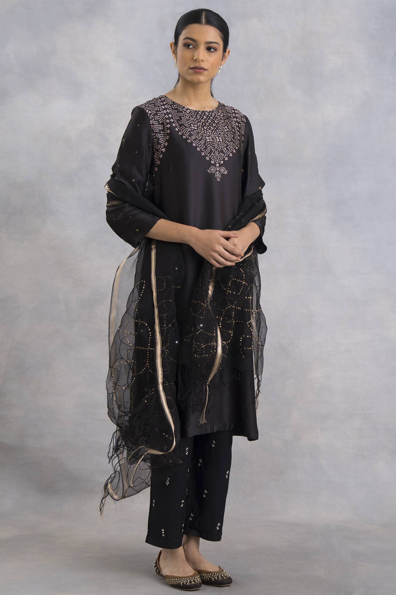 Black Bandhej Print kurta In Lustrous Satin