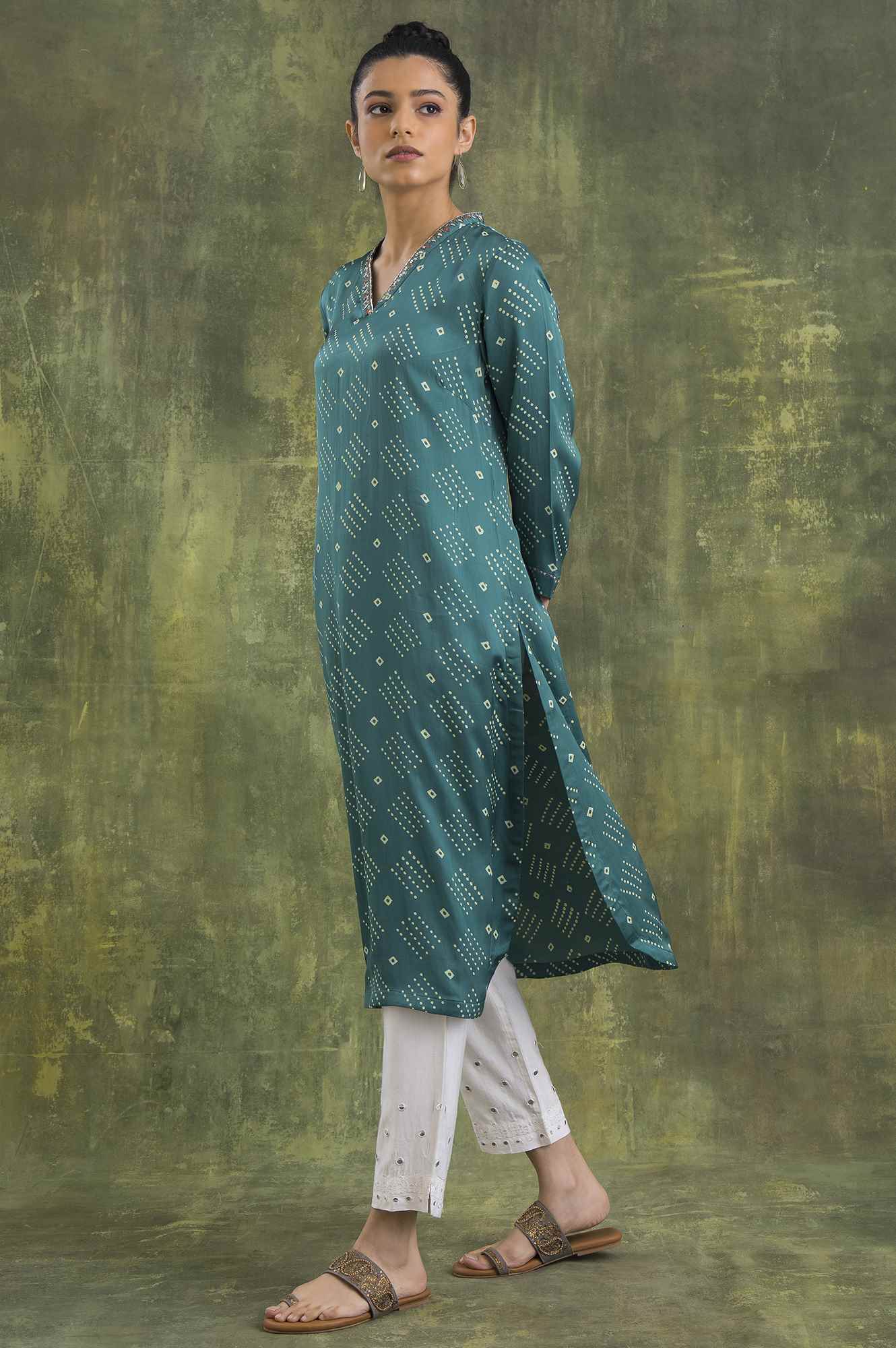 Green V-Neck Lustrous Satin kurta