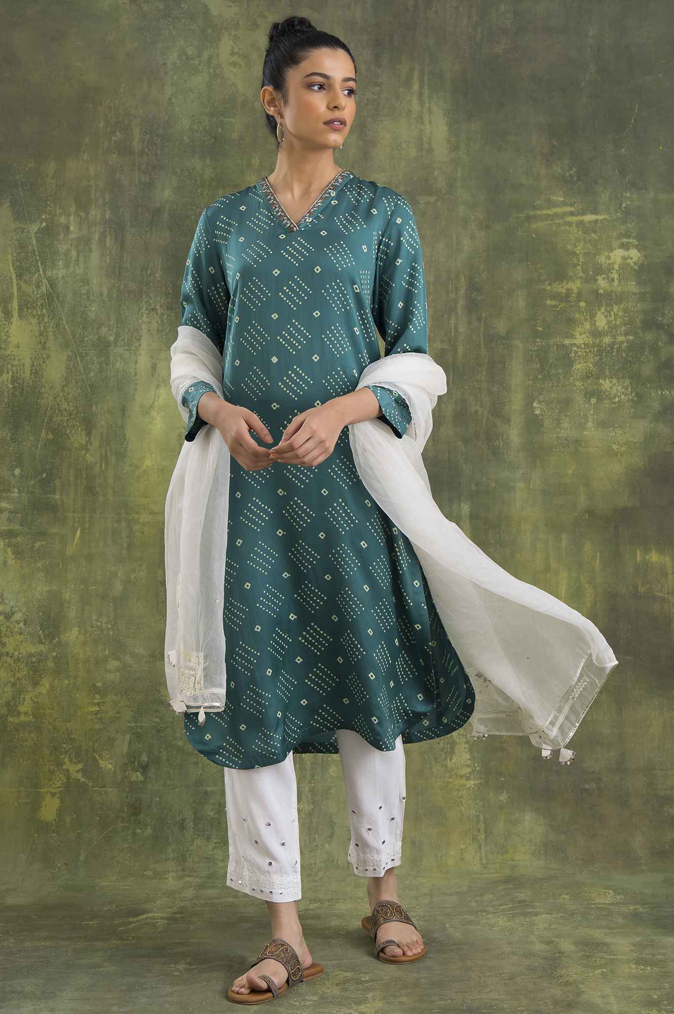 Green V-Neck Lustrous Satin kurta