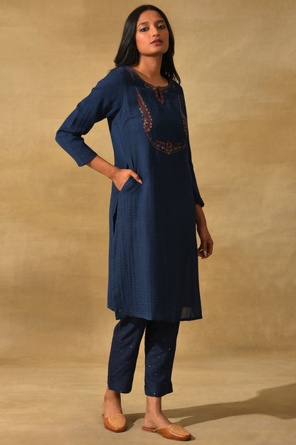 Blue Woollen Embroidered kurta