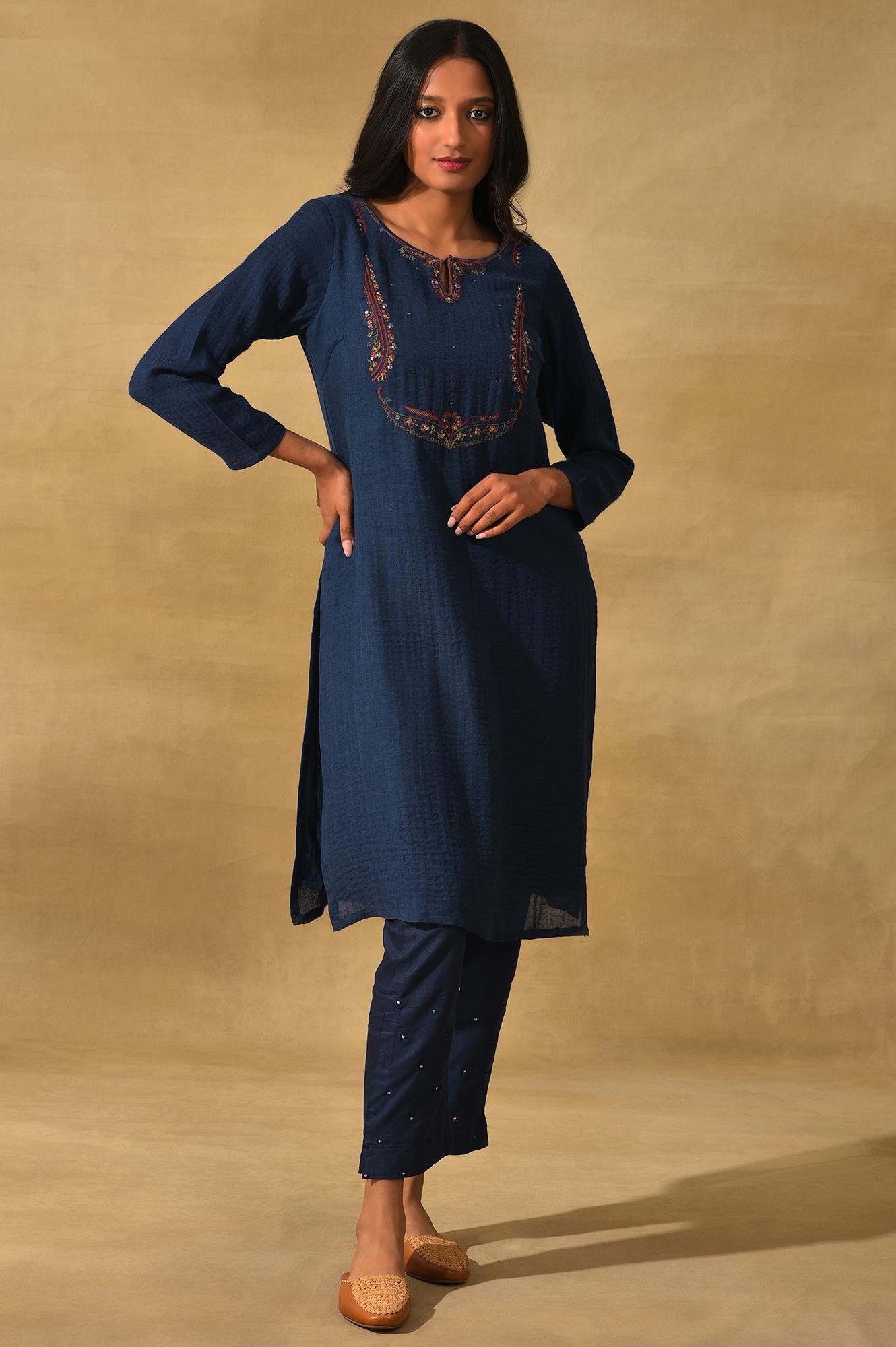 Blue Woollen Embroidered kurta