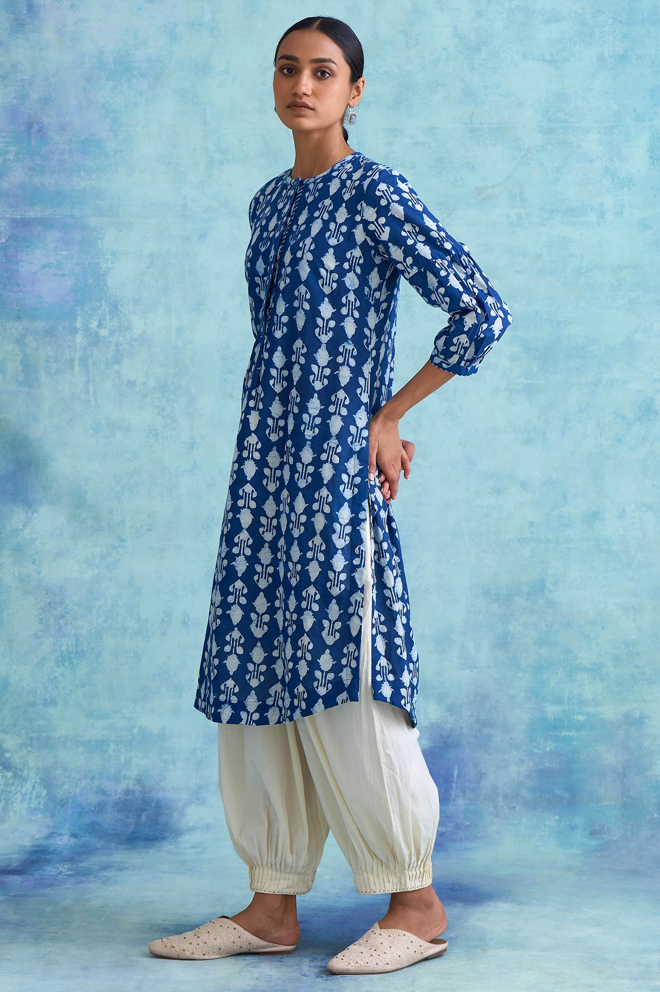 Folksong By W Indigo Booti Dabu Print kurta