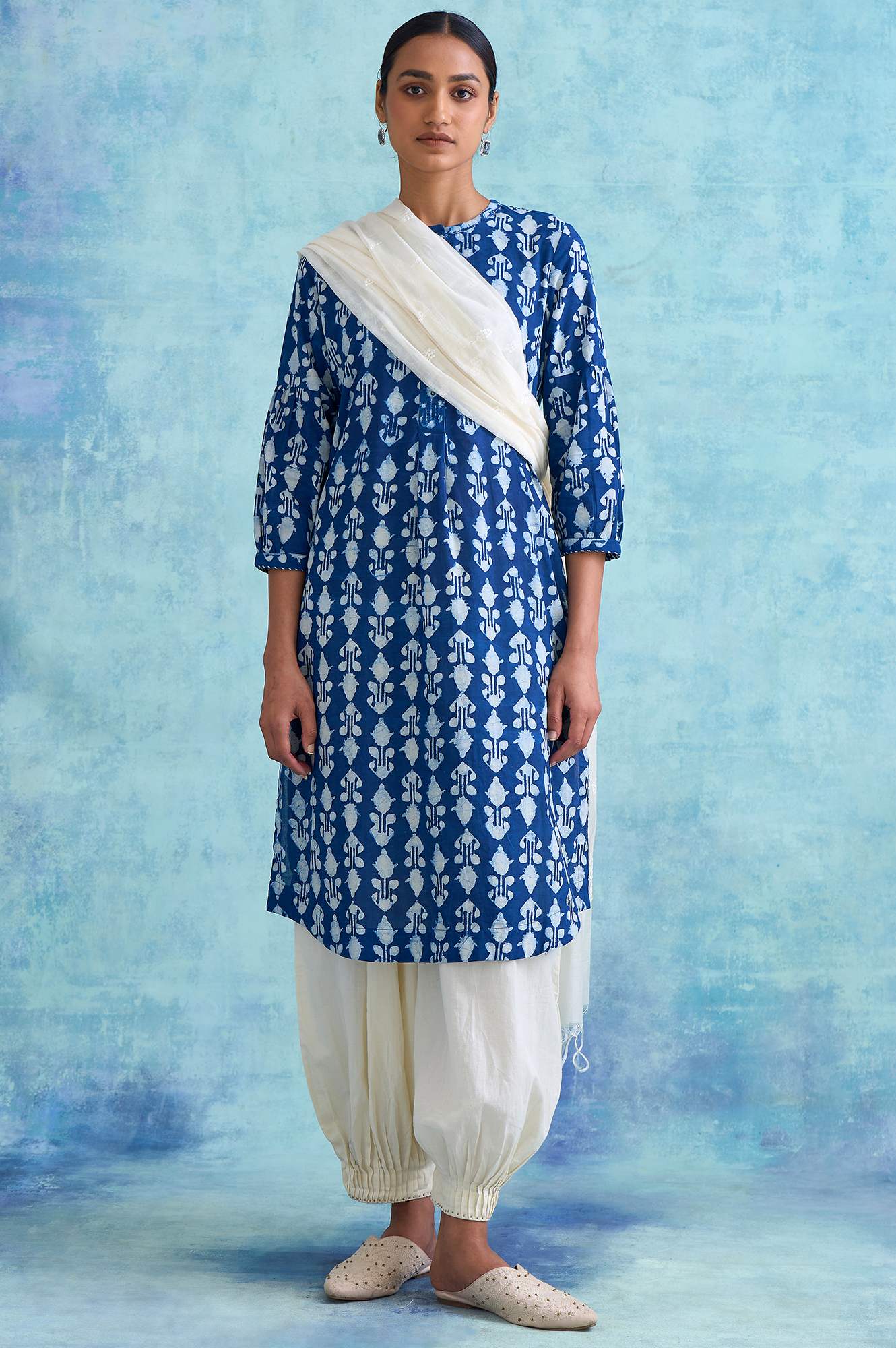 Folksong By W Indigo Booti Dabu Print kurta