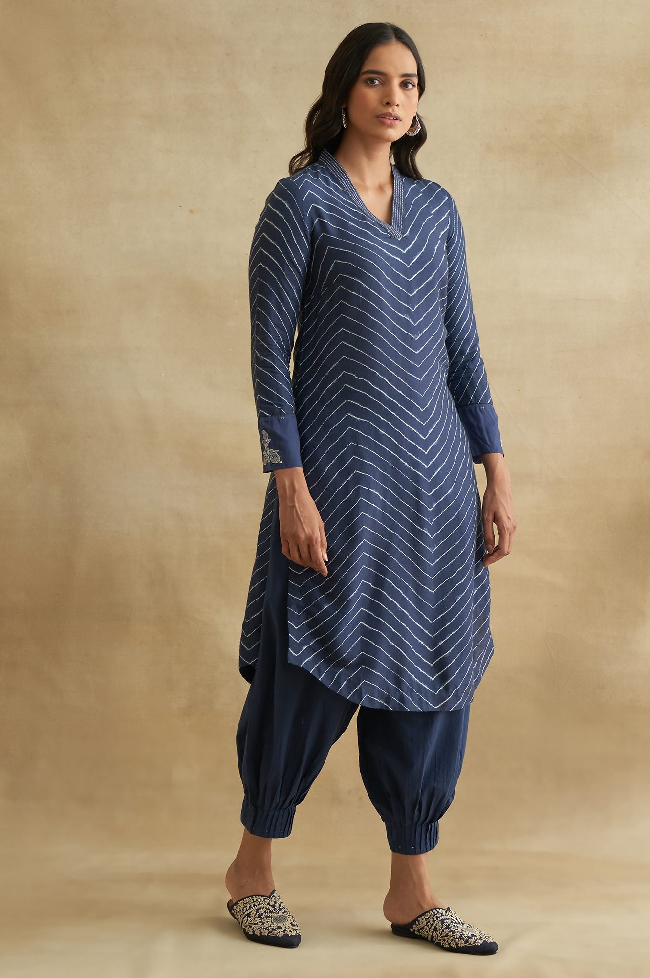 Navy kurta With Printed Shibori Pattern