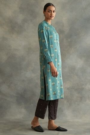 Blue Mandarin Neck Ajrakh Print kurta