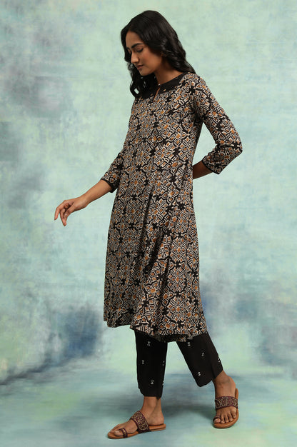 Black Flared kurta In Handblock Print