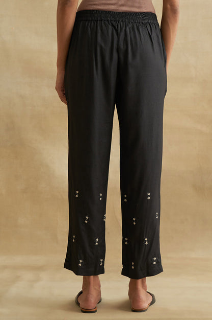 Black Solid Straight Pants