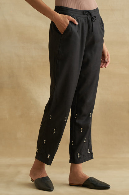 Black Solid Straight Pants