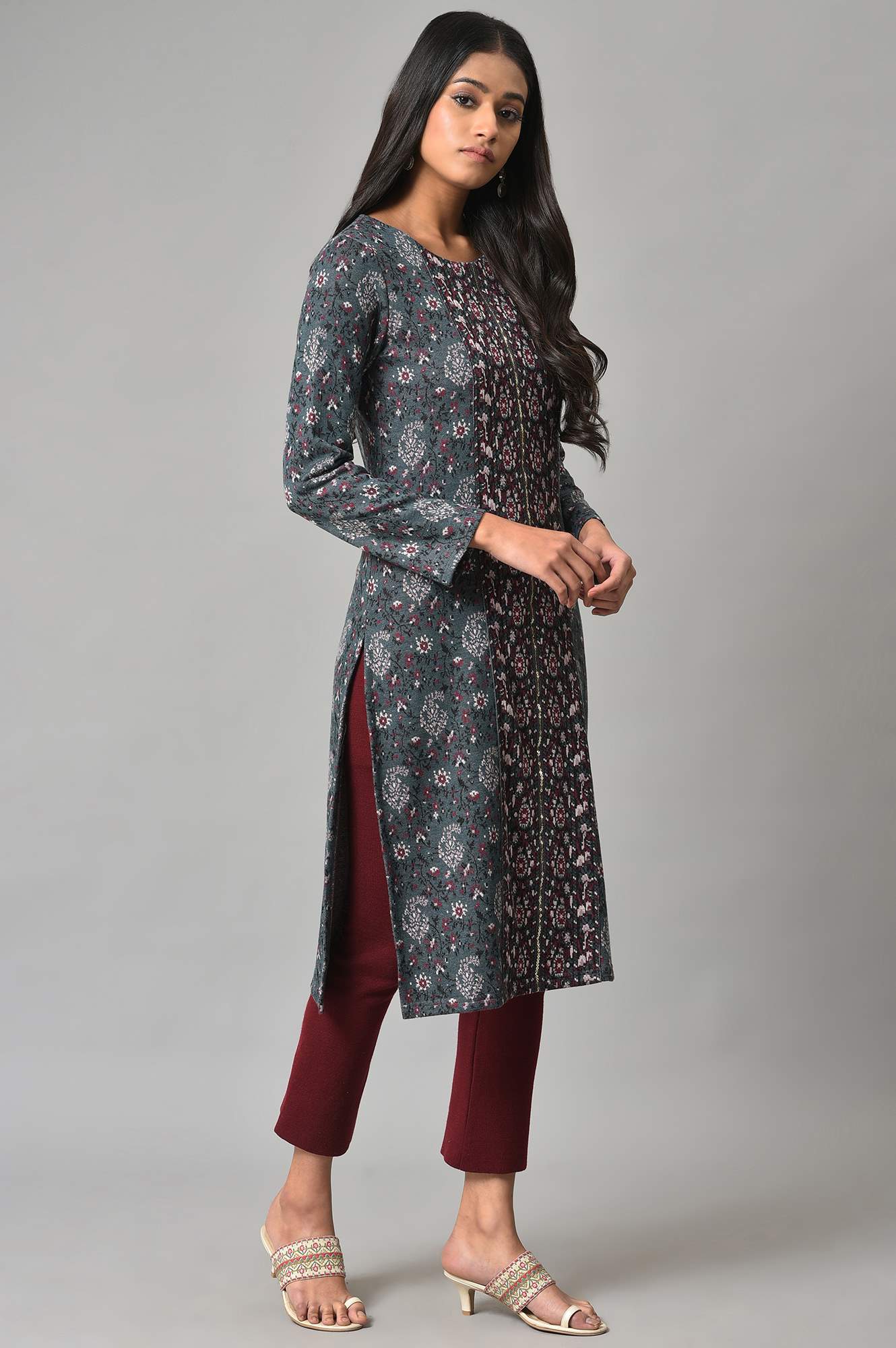 Blue Printed Winter kurta With Embroidery