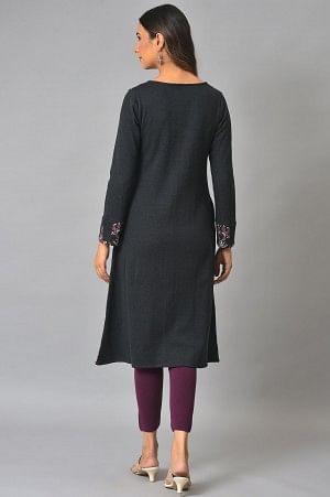 Plus Size Black A-Line Placement Printed Winter kurta - wforwoman