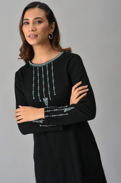 Black Embroidered Winter kurta - wforwoman