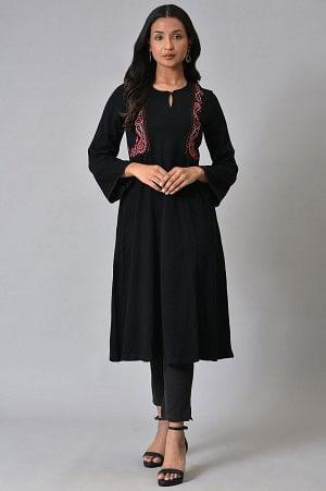 Black Embroidered Flared Winter kurta - wforwoman