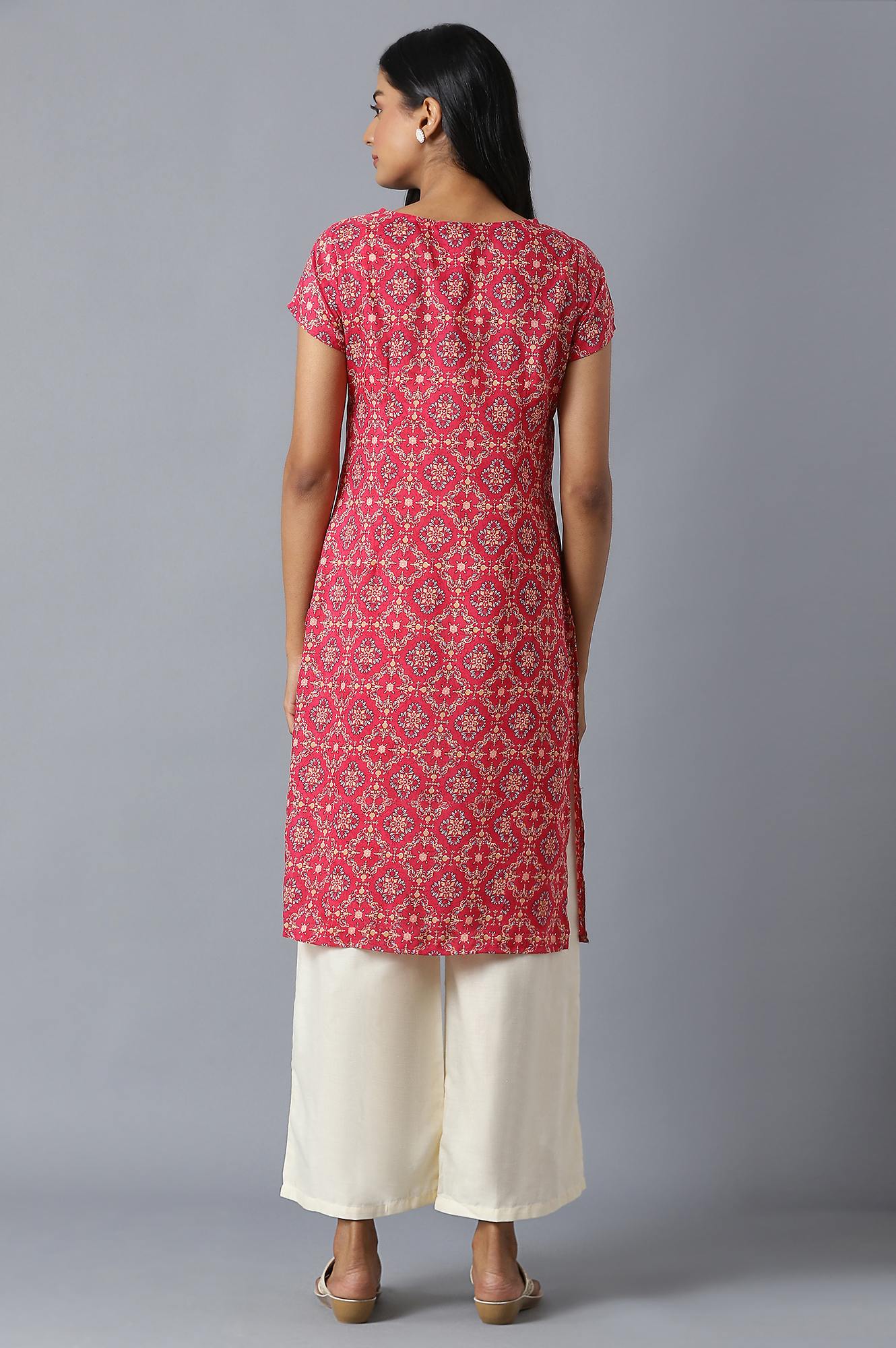 Pink Floral Printed kurta In Round Neck With Natural Straight Palazzo