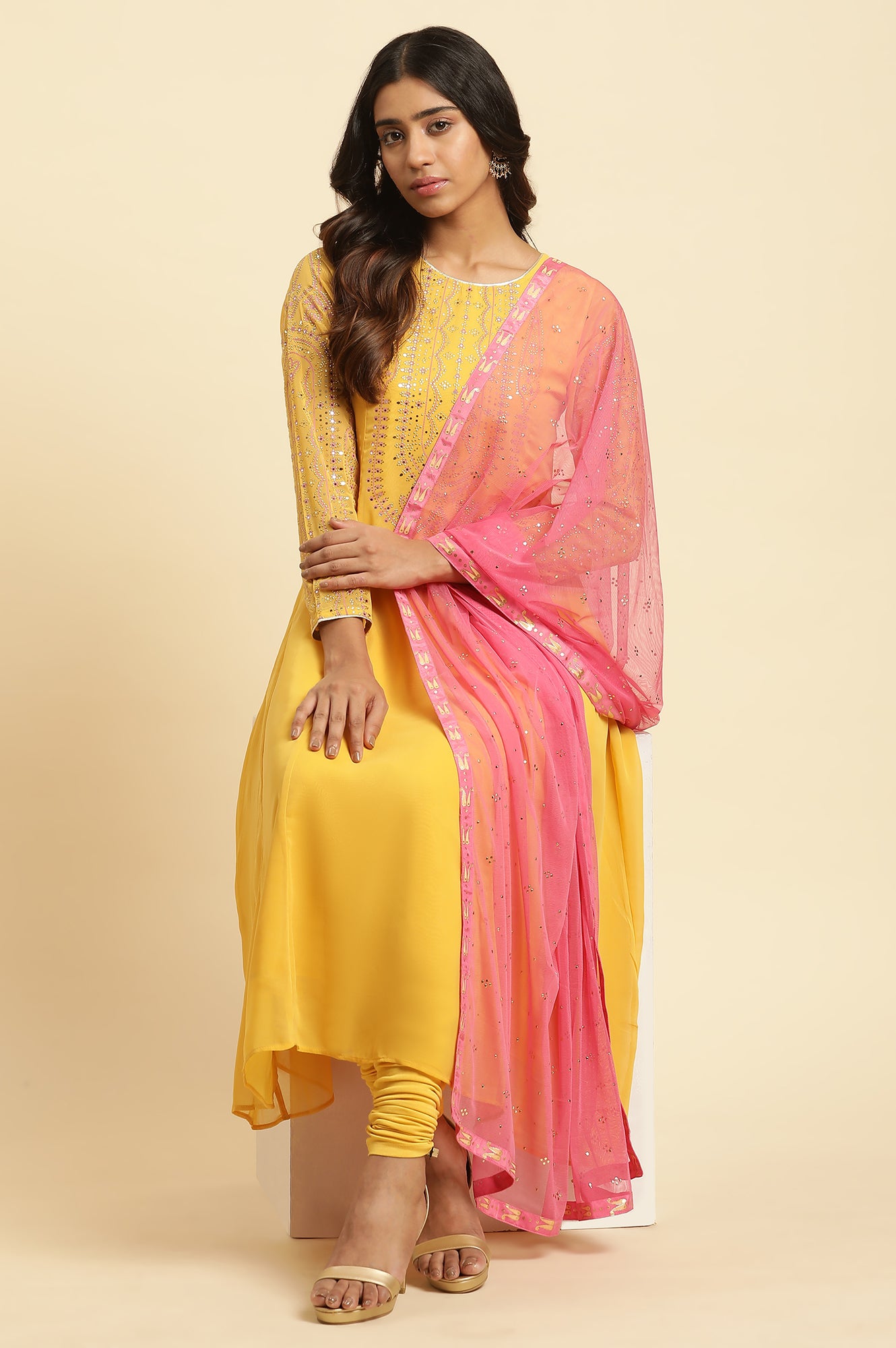 Pink kurti with golden leggings best sale