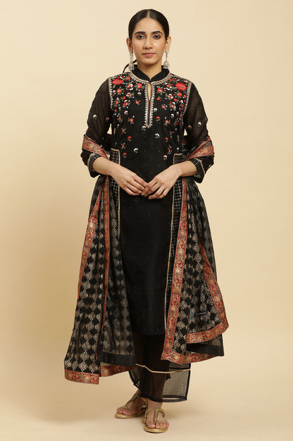 Black A-Line Chanderi Embroidered Kurta, Pants And Dupatta Set