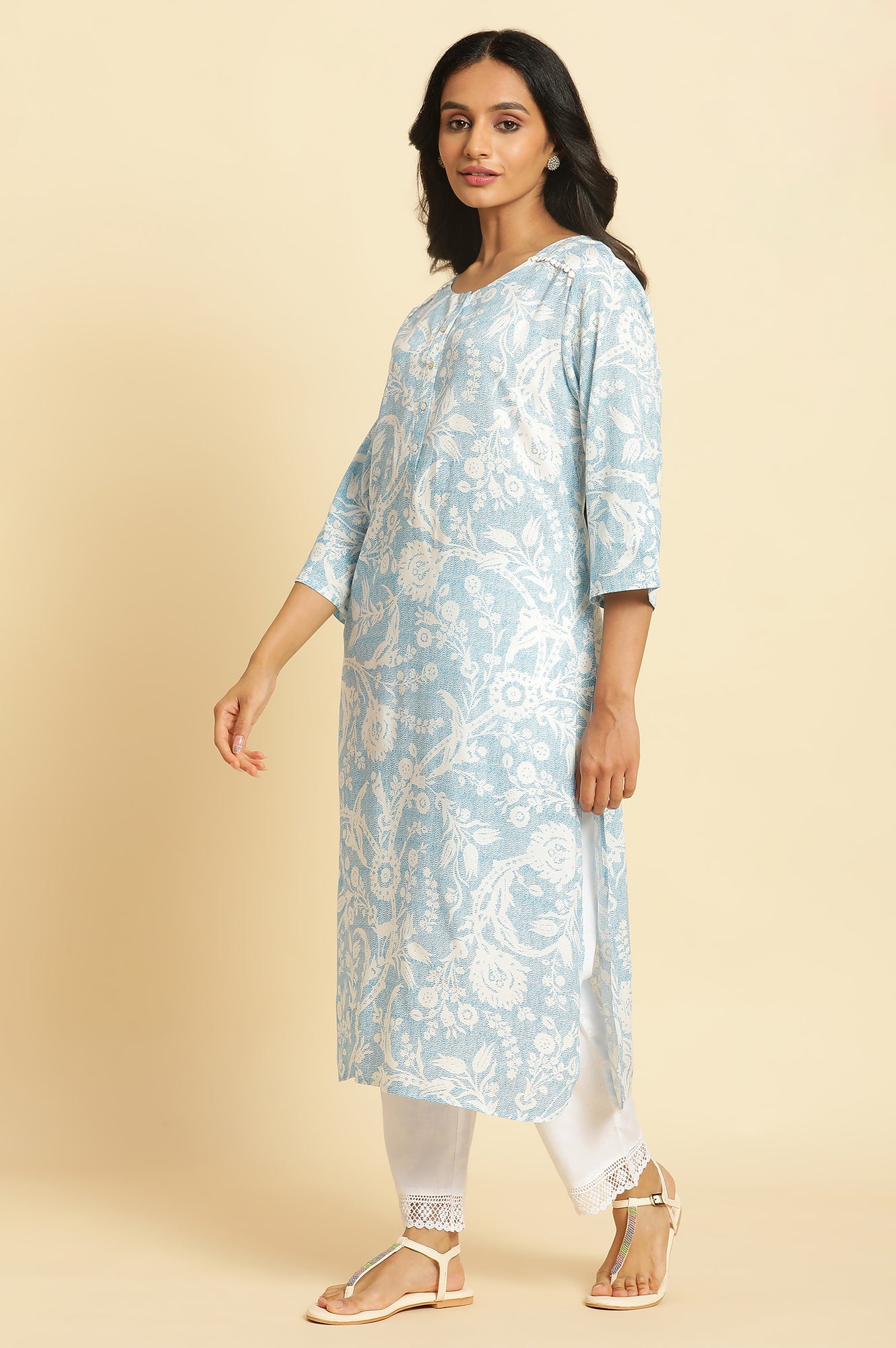 Blue Floral Printed Straight Kurta