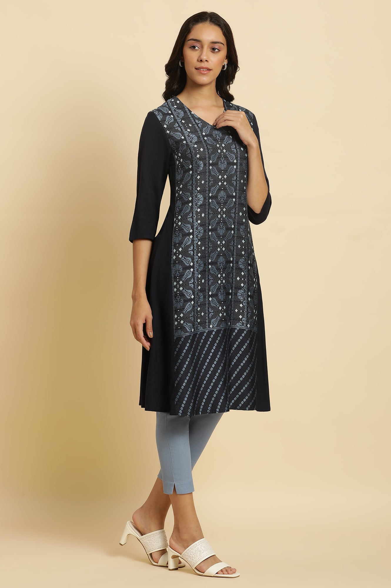 Blue Suzani Motif Dobby Kurta - wforwoman