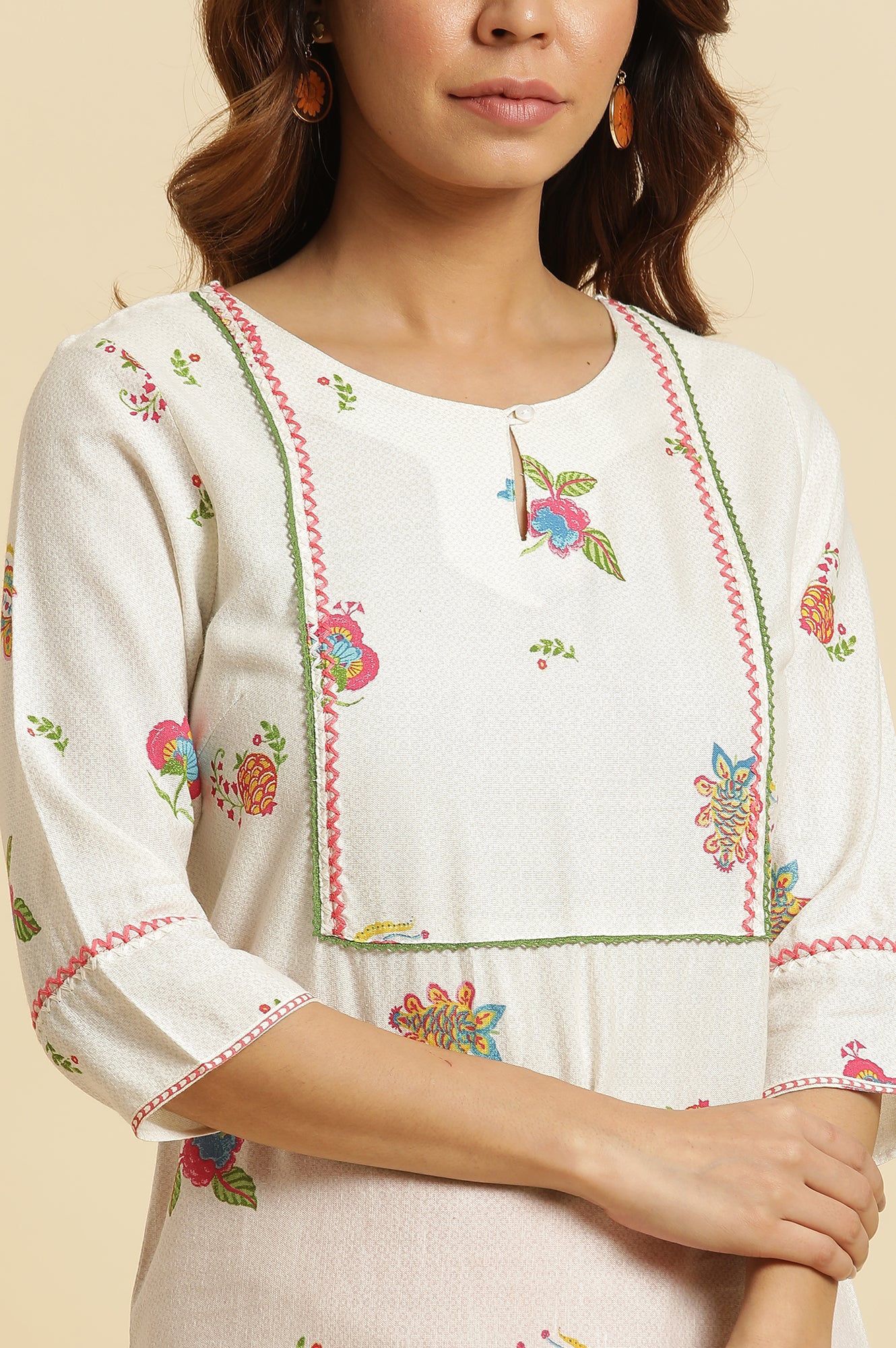 White Straight Kurta with Multi-coloured Floral Print - wforwoman