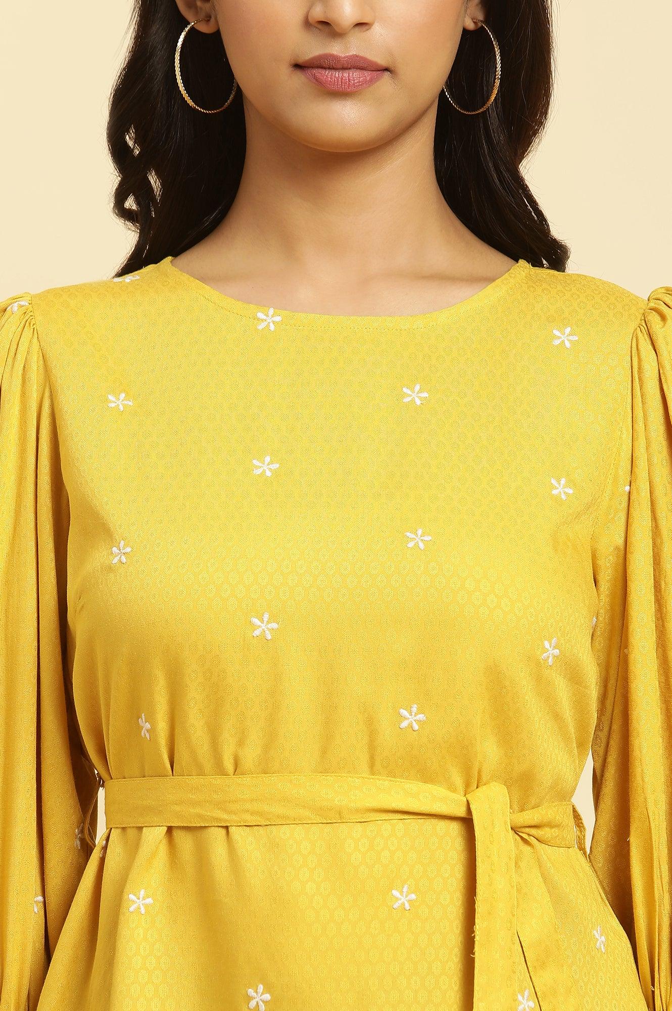 Yellow Minimal Embroidered Western Top With Belt - wforwoman