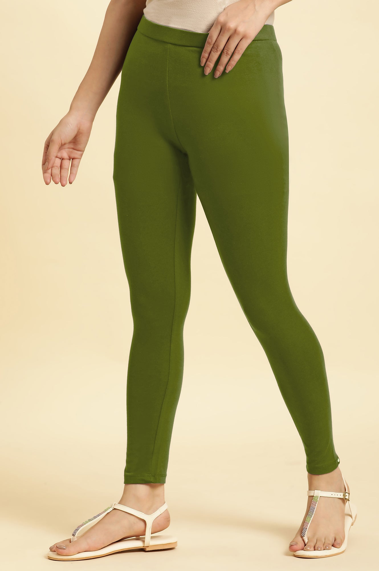 Green Knitted Solid Tights