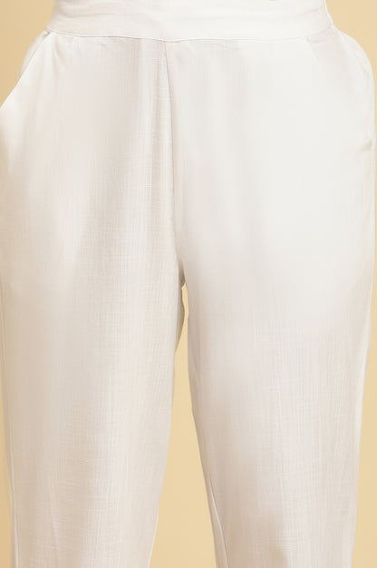 White Solid Basic Straight Pants