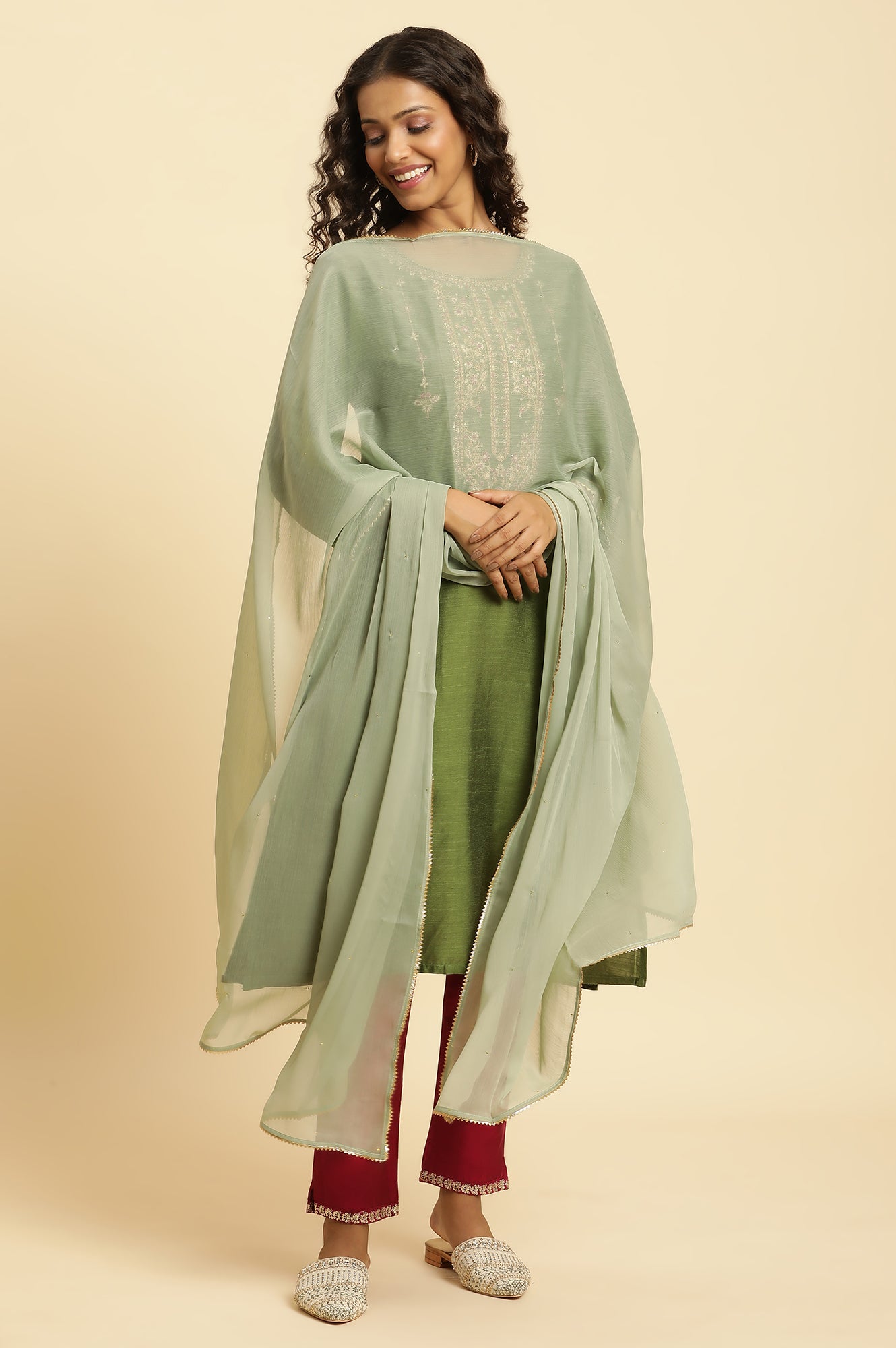 Green Solid Chiffon Dupatta With Gotta Border