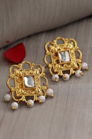 Gold Stud Earrings With Polki and Pearl Beads