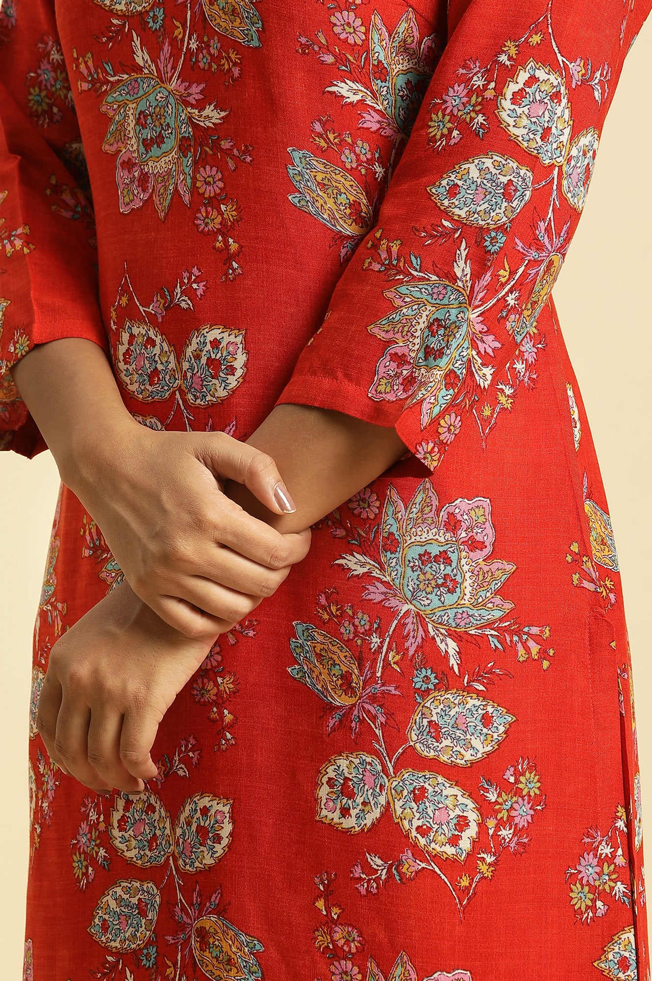 Red Floral Printed Straight Kurta And Straight Pants Co-Ord Set