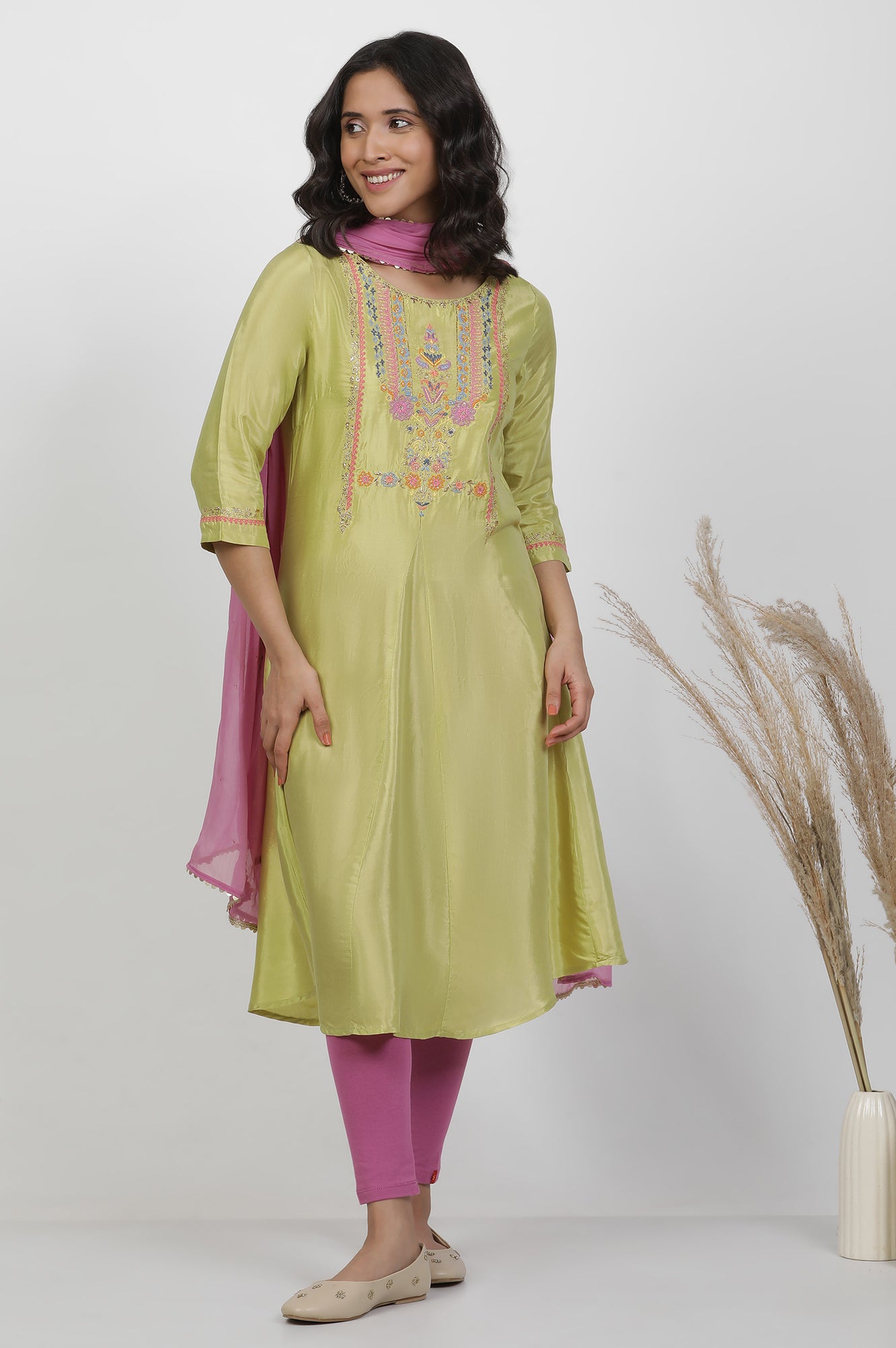 Green Embroidered Shantung Kurta, Pants And Dupatta Set