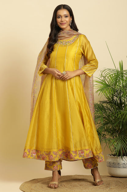 Yellow Chander Floral Printed Kurta, Pants And Dupatta Set