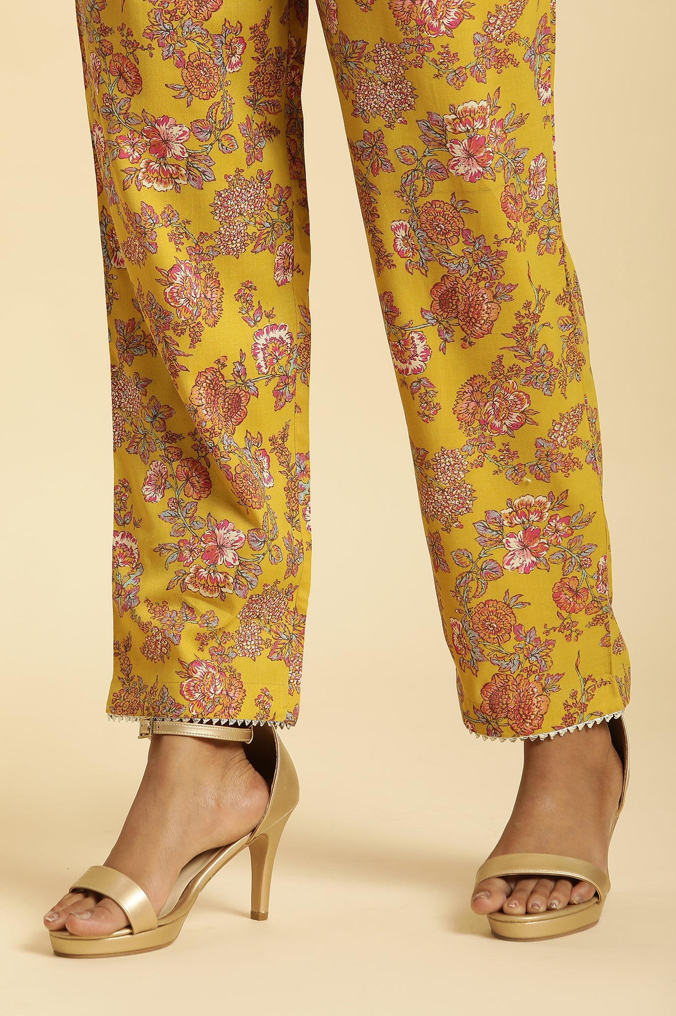 Yellow Chander Floral Printed Kurta, Pants And Dupatta Set