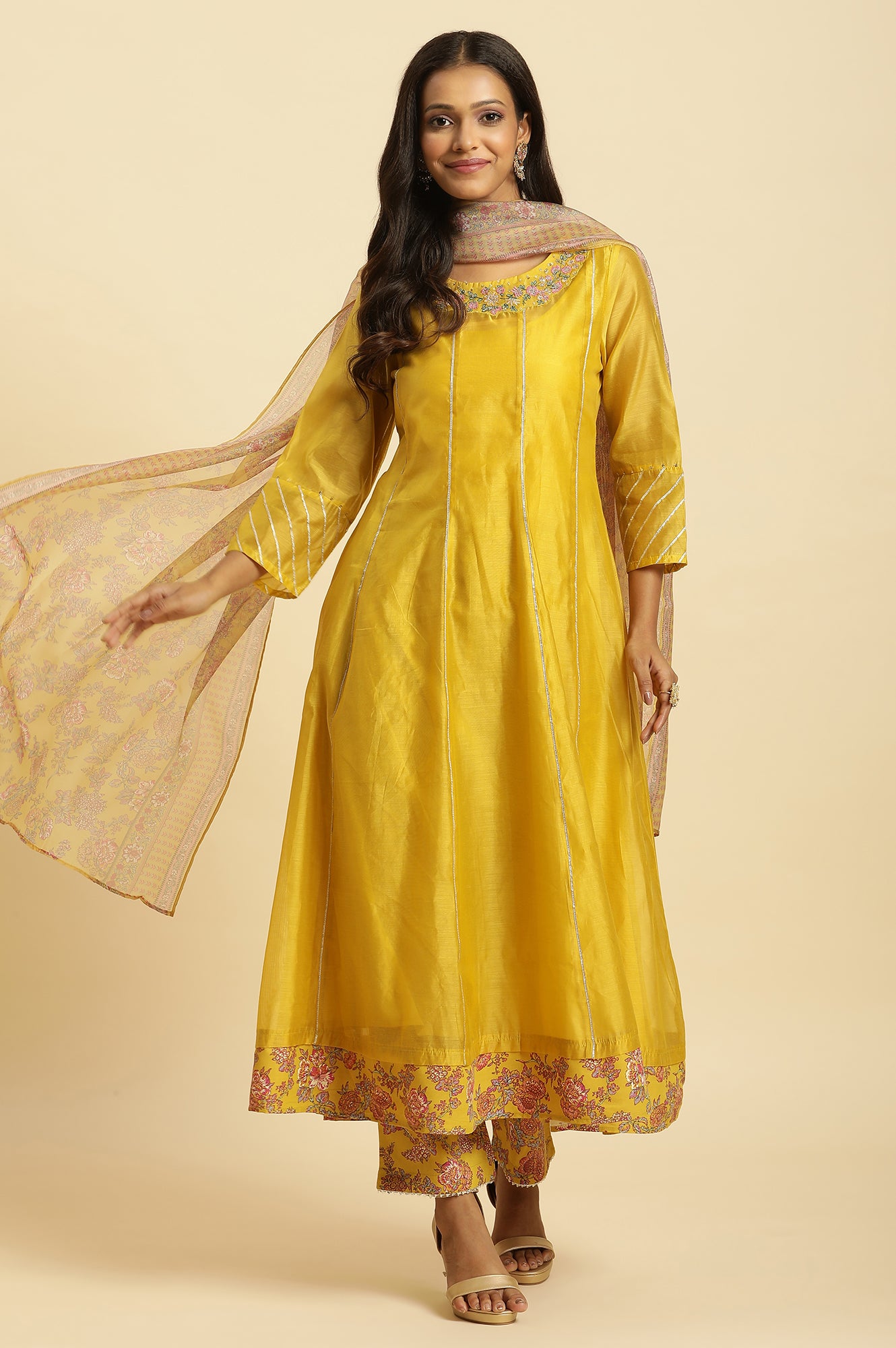 Yellow Chander Floral Printed Kurta, Pants And Dupatta Set