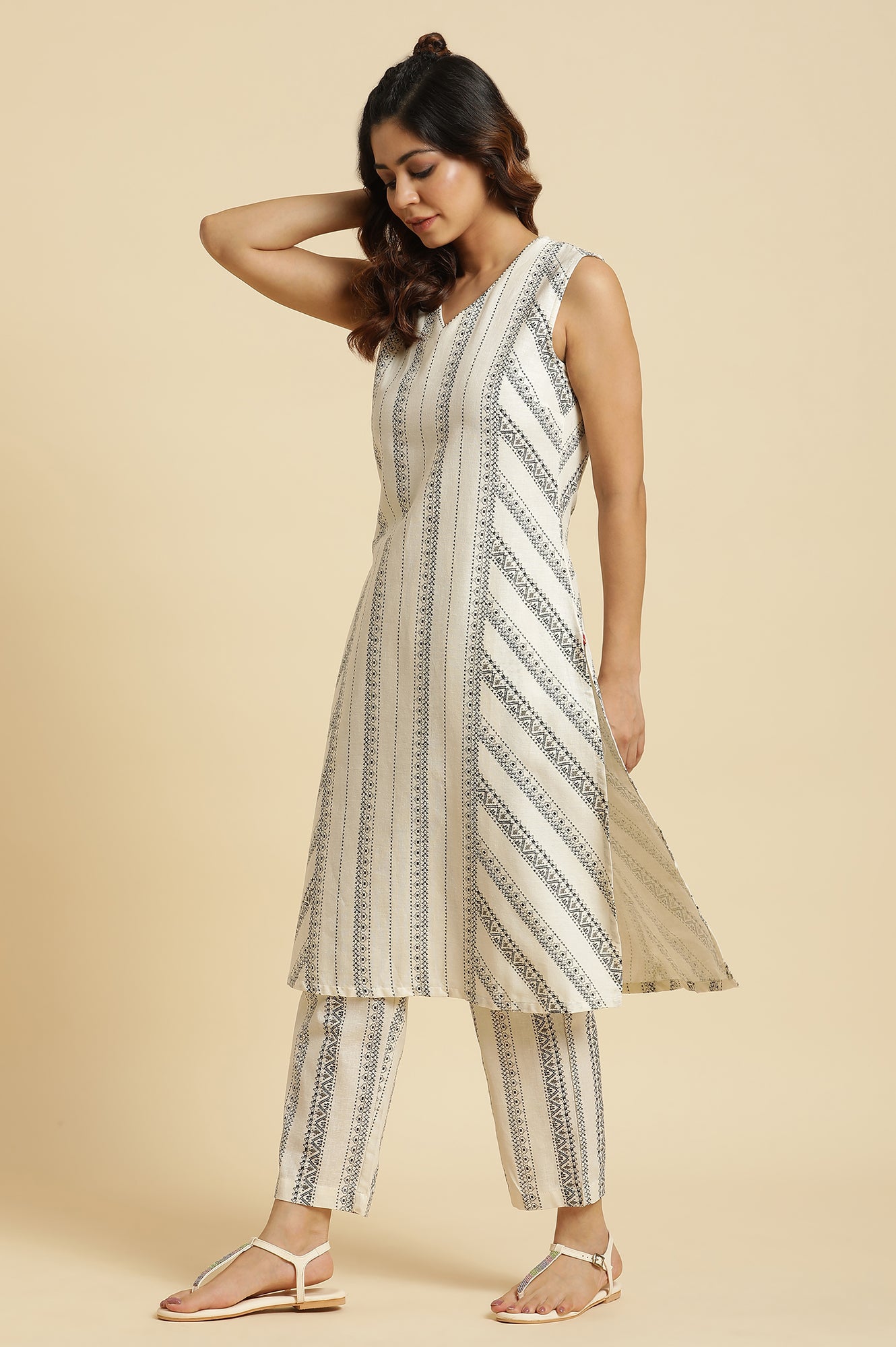 Ecru Printed Kurta &amp; Pants Co-Ord Set With Kantha Detail - wforwoman