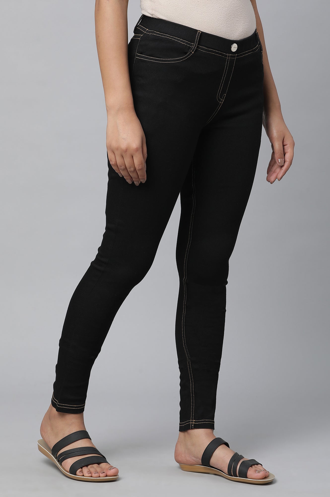 Black Solid Denim Jeggings