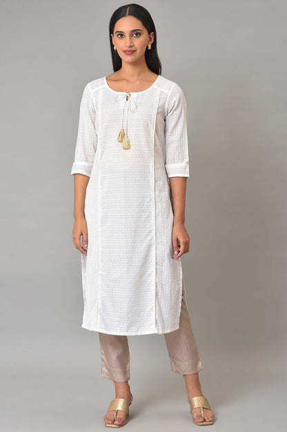 White Panelled Round Neck kurta